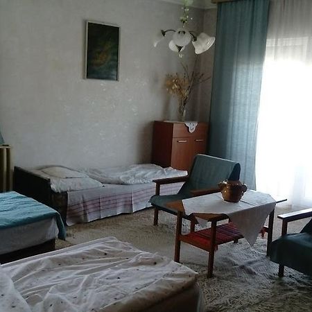 Omi Apartman Hotel Marcali Esterno foto